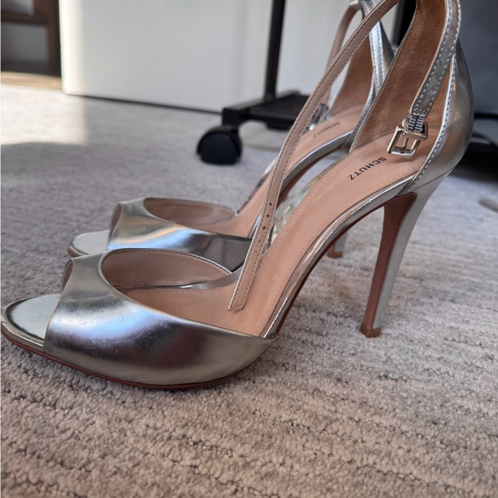 SCHUTZ Metallic Silver Peep Toe Heels. Worn Once Excellent condition,like new w9